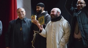 L’imam e il francescano si scambiano le vesti