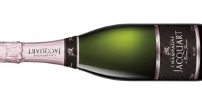 Jacquard dedica lo champagne rosé a San Valentino