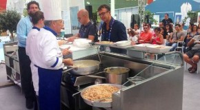 Pasta con crema di pistacchi di Bronte, lo chef Miraglia conquista il pubblico di Expo