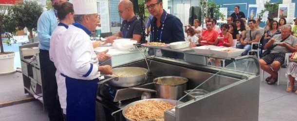 Pasta con crema di pistacchi di Bronte, lo chef Miraglia conquista il pubblico di Expo